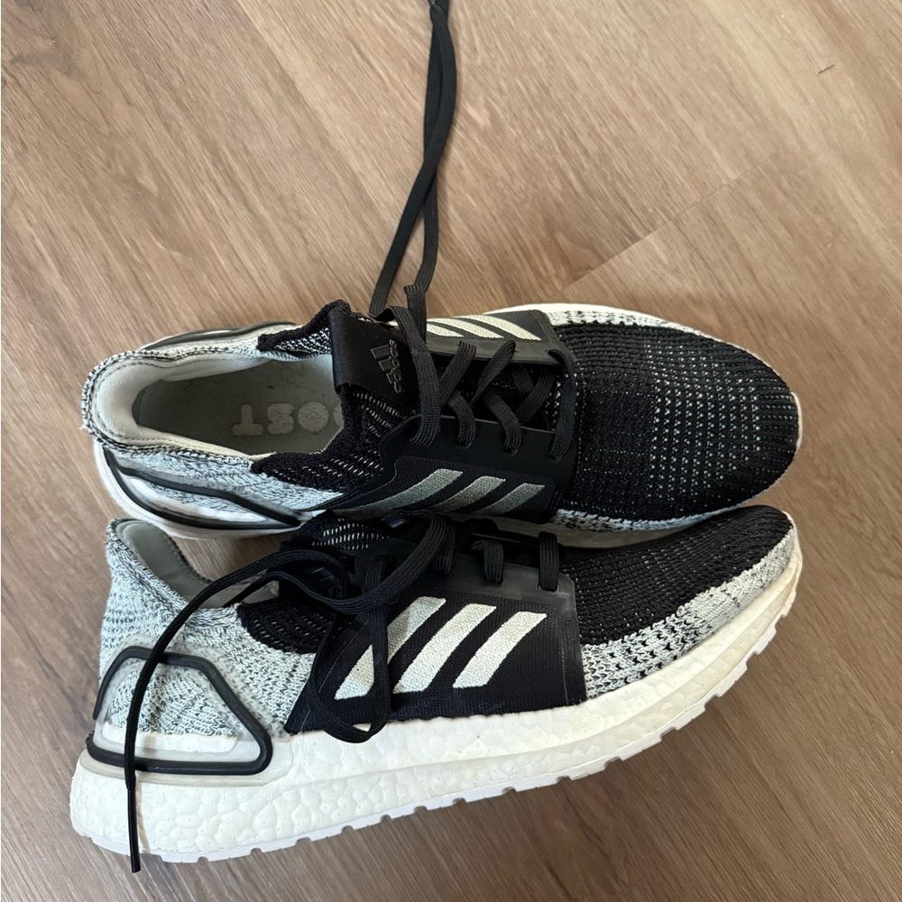 Adidas Ultra Boost size 8.5